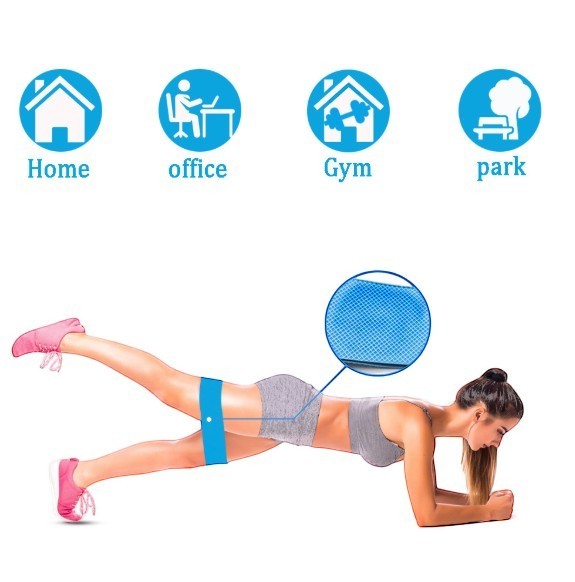 Train comfortably at home or in the gym with resistance bands designed for lower-body workouts and fitness routines.
